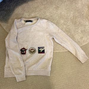 Jeep sweater size S but fits like xs